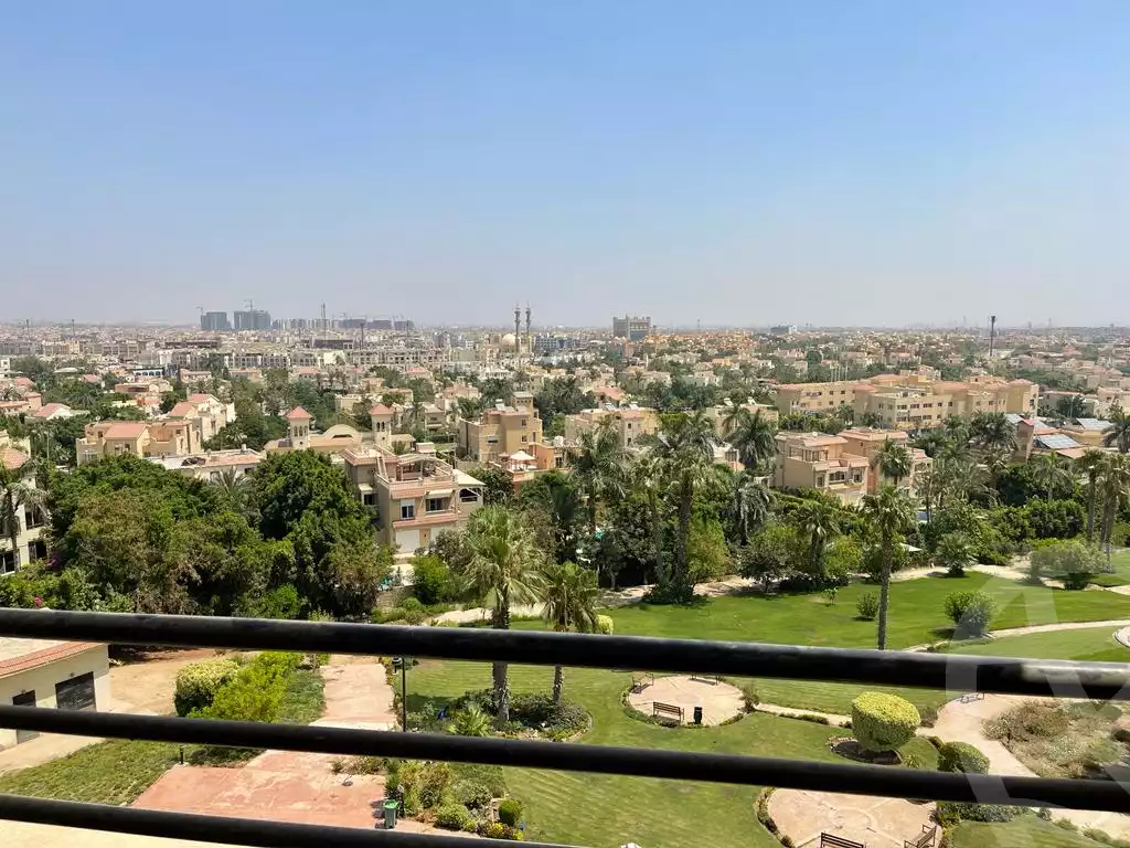 https://aqarmap.com.eg/ar/listing/4170233-for-sale-cairo-el-sheikh-zayed-city-compounds-in-sheikh-zayed-zayed-2000