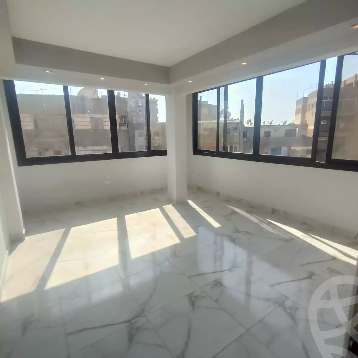 https://aqarmap.com.eg/ar/listing/4171455-for-rent-cairo-heliopolis-el-higaz-square-fareed-semeika-st