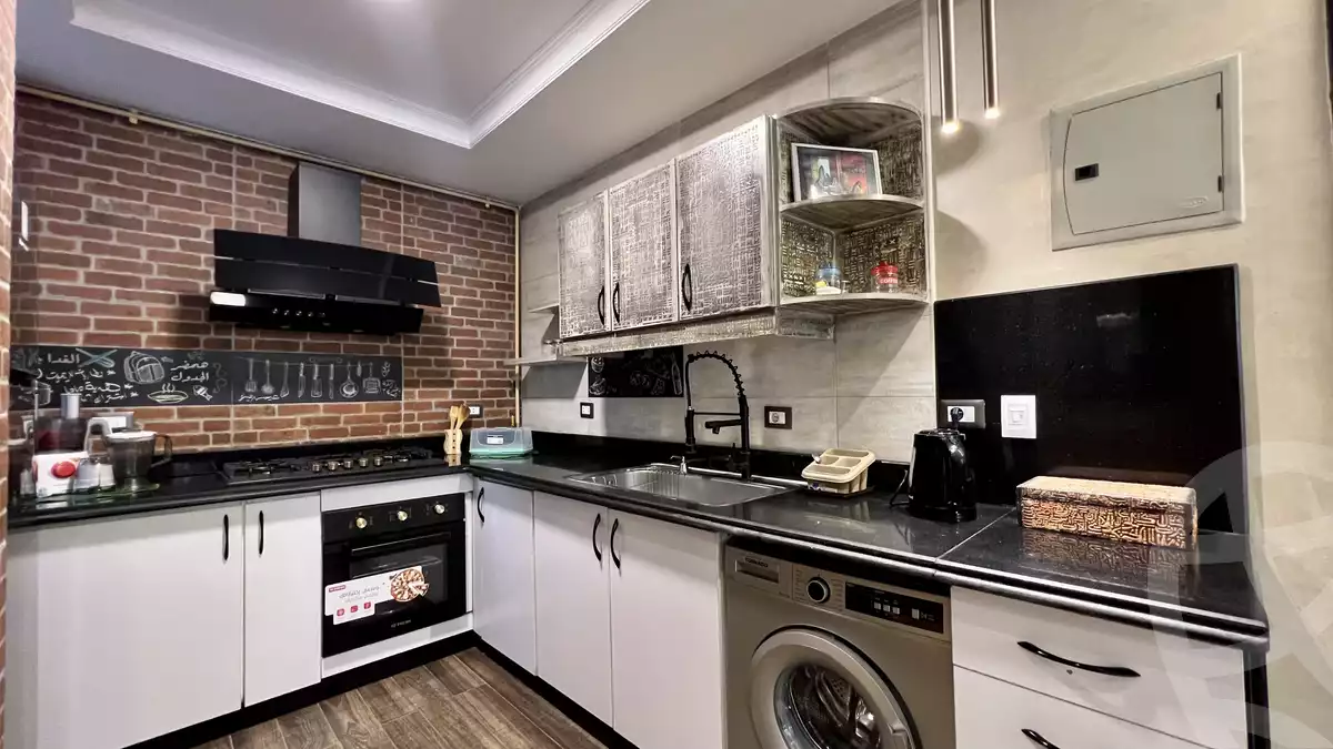 https://aqarmap.com.eg/ar/listing/4172150-for-rent-cairo-new-cairo-compounds-leila-compound