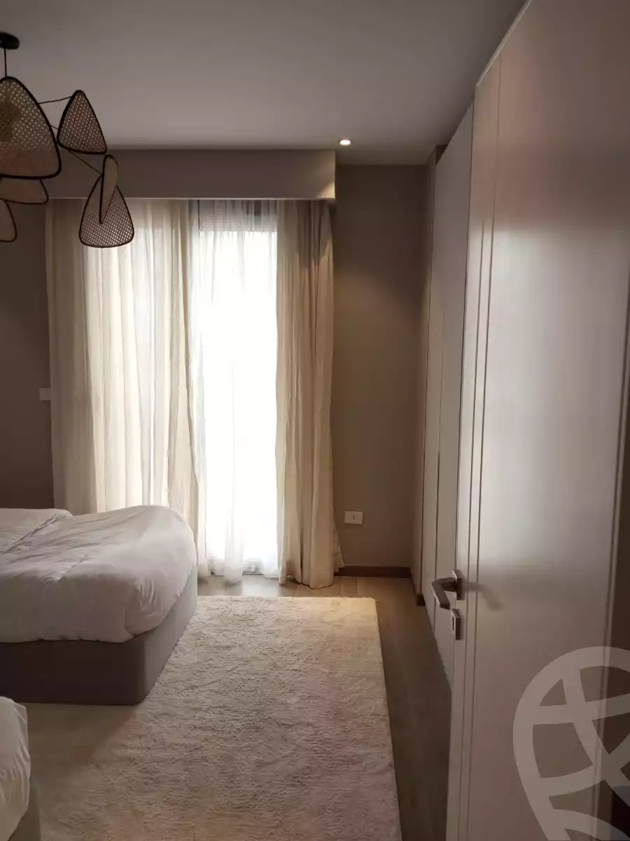 https://aqarmap.com.eg/en/listing/4173408-for-sale-cairo-el-sheikh-zayed-city-compounds-kmbwnd-fyldj-wyst-dr-llttwyr