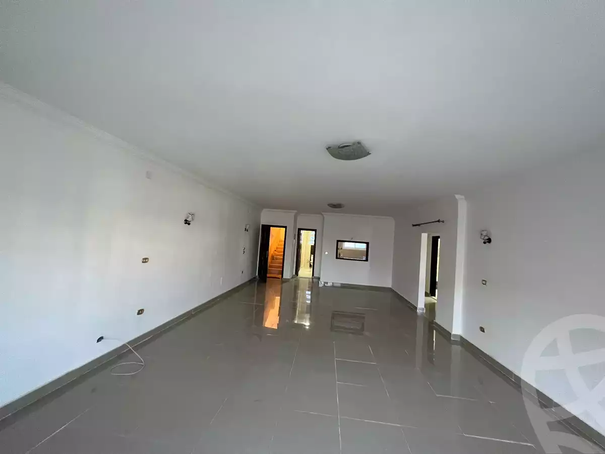 https://aqarmap.com.eg/ar/listing/4176820-for-sale-cairo-el-shorouk-lhy-lthny-grb-neighbourhood-2a-shagaret-al-dor-st
