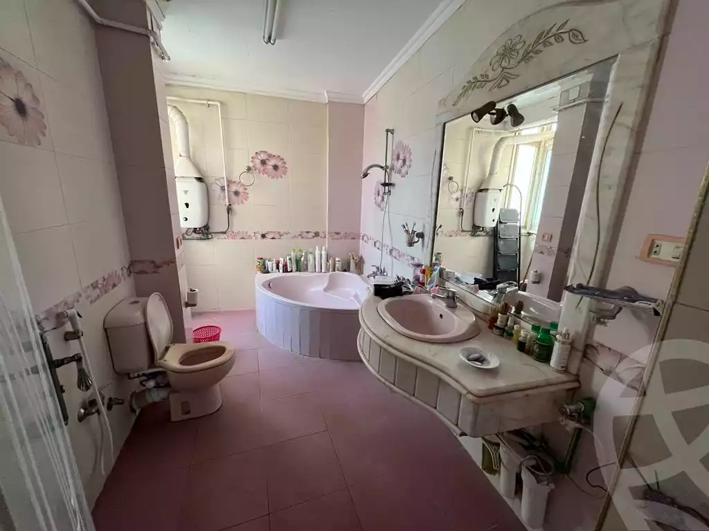 https://aqarmap.com.eg/en/listing/4177125-for-sale-el_sahel-shobra-st