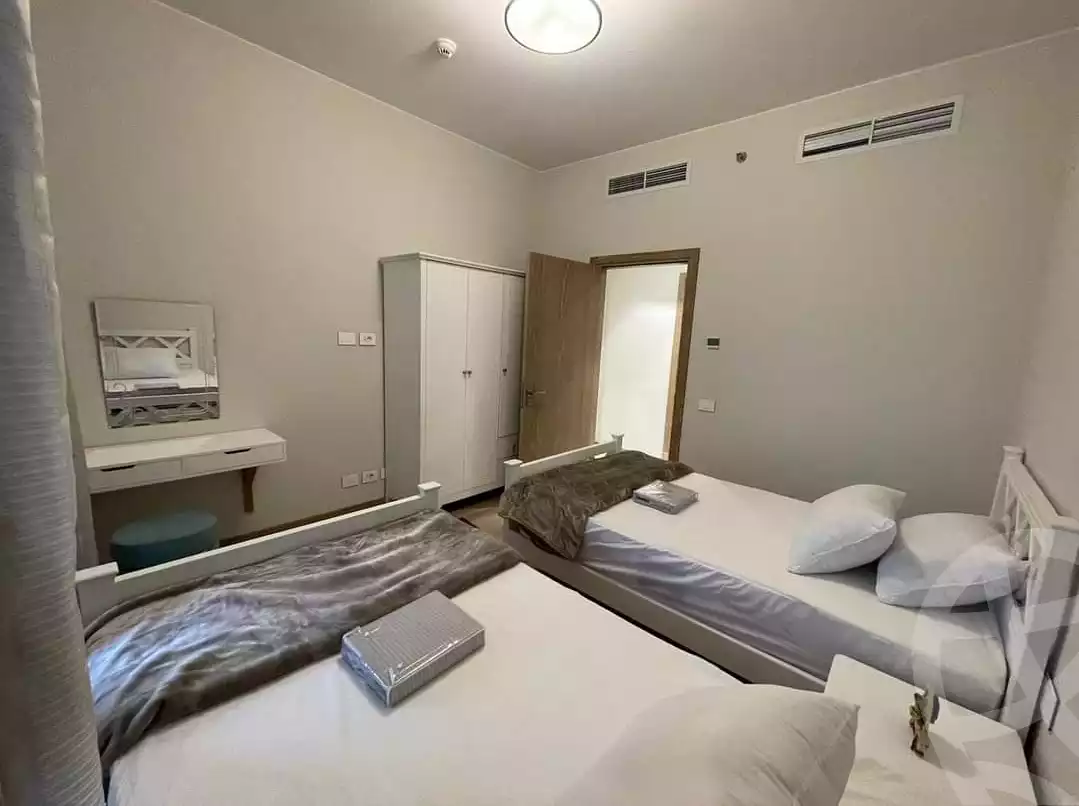 https://aqarmap.com.eg/en/listing/4179566-for-rent-cairo-6th-of-october-compound-aeon