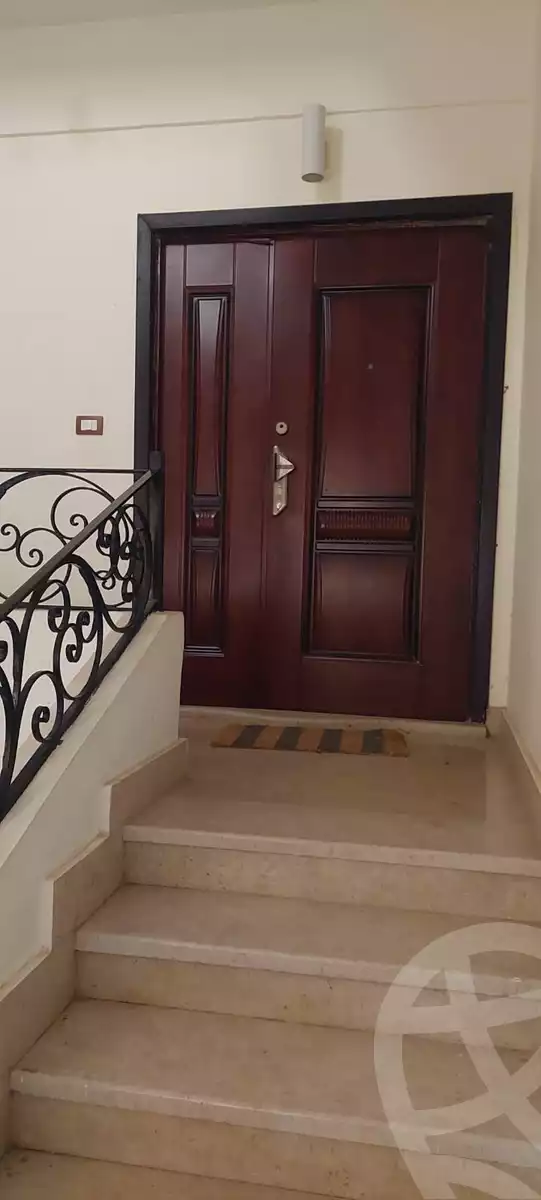 https://aqarmap.com.eg/ar/listing/4732649-for-rent-cairo-new-cairo-south-investors-al-gezira-st