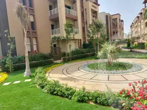 https://aqarmap.com.eg/en/listing/4188621-for-sale-cairo-6th-of-october-compound-green-5