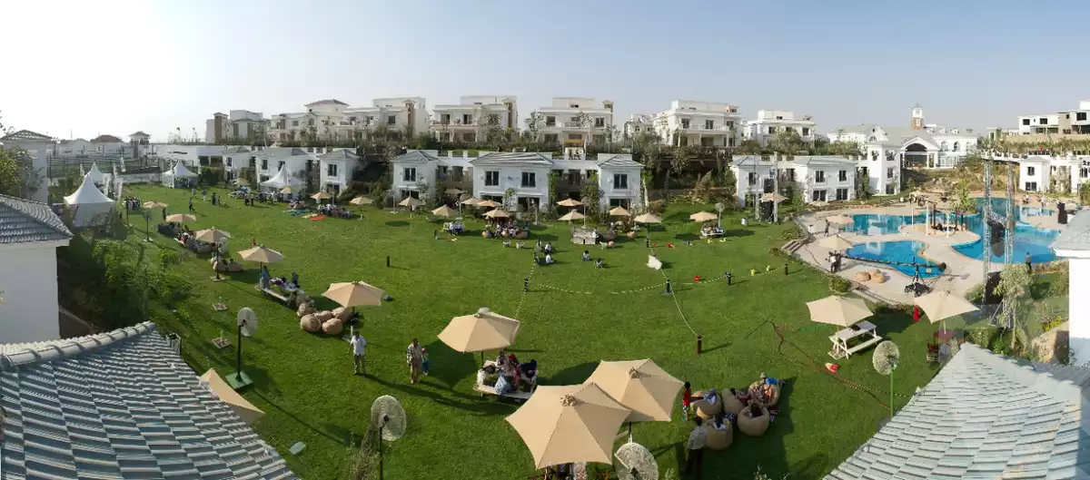 https://aqarmap.com.eg/ar/listing/4189315-for-sale-cairo-new-cairo-compounds-mountain-view-1