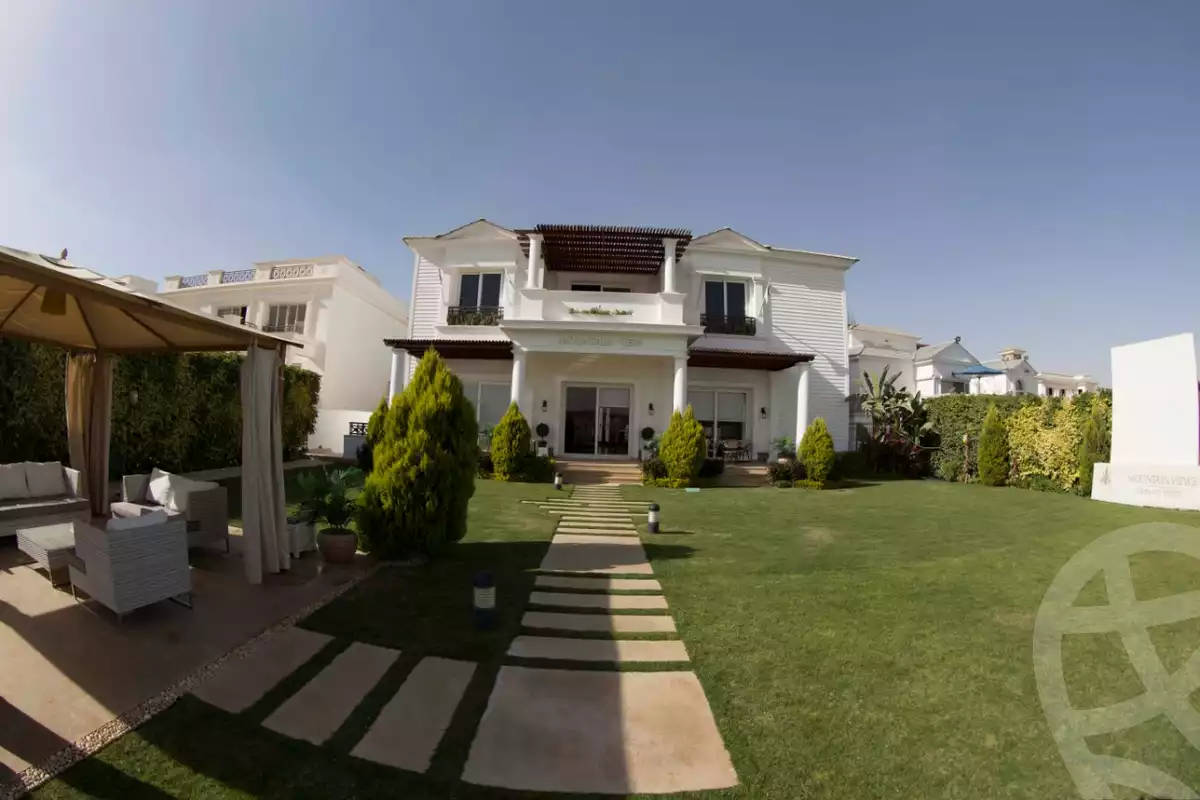 https://aqarmap.com.eg/ar/listing/4189315-for-sale-cairo-new-cairo-compounds-mountain-view-1