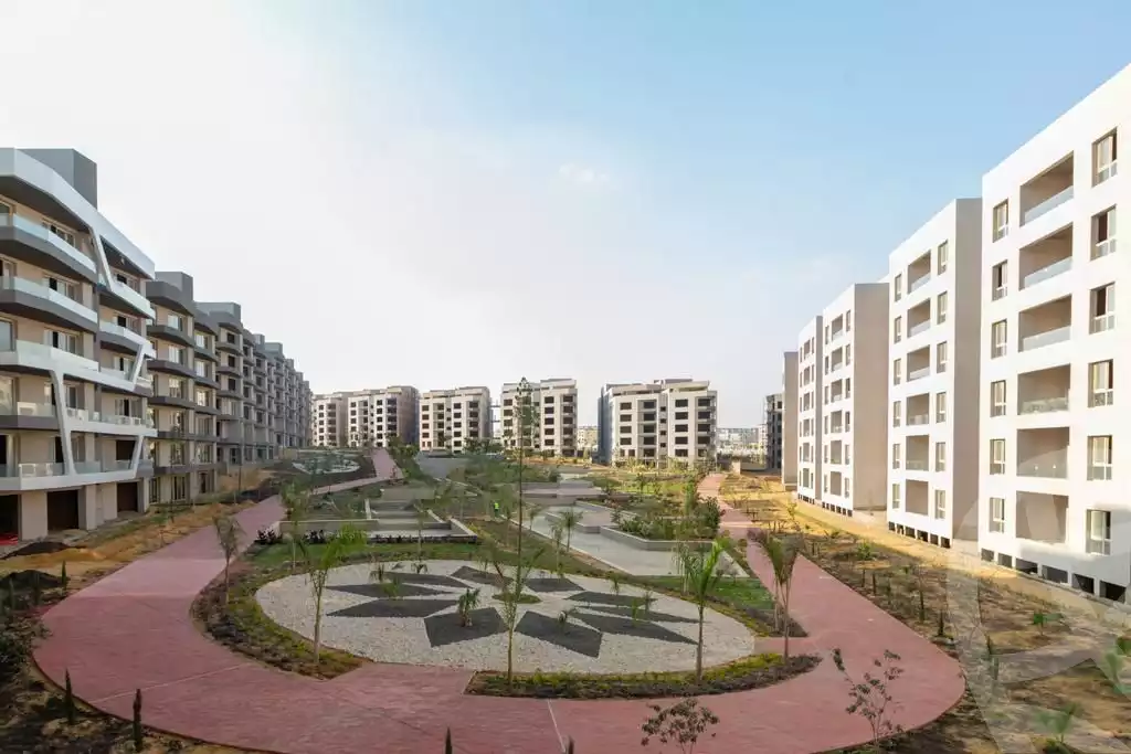 https://aqarmap.com.eg/en/listing/4192395-for-sale-cairo-new-cairo-lmstqbl-syty-compounds-zyzyny-lmstqbl-rdk-llttwyr
