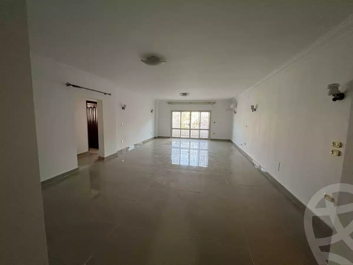 https://aqarmap.com.eg/ar/listing/4193963-for-sale-cairo-el-shorouk-lhy-lthny-grb-neighbourhood-2a-shagaret-al-dor-st