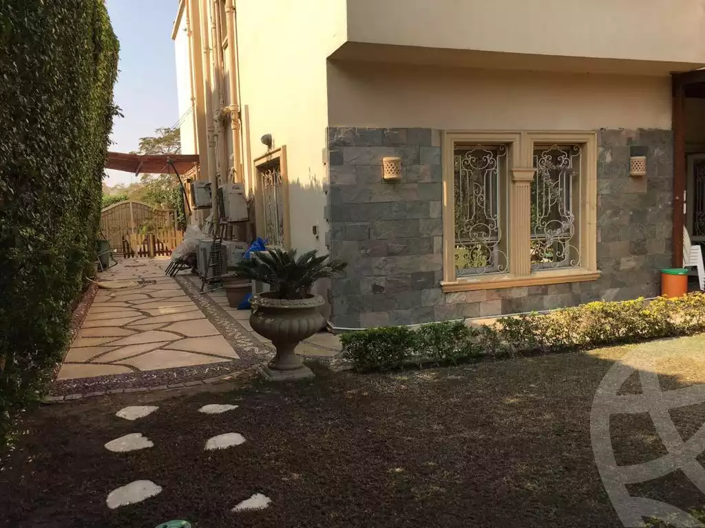 https://aqarmap.com.eg/en/listing/4196464-for-sale-cairo-el-sheikh-zayed-city-compounds-greens