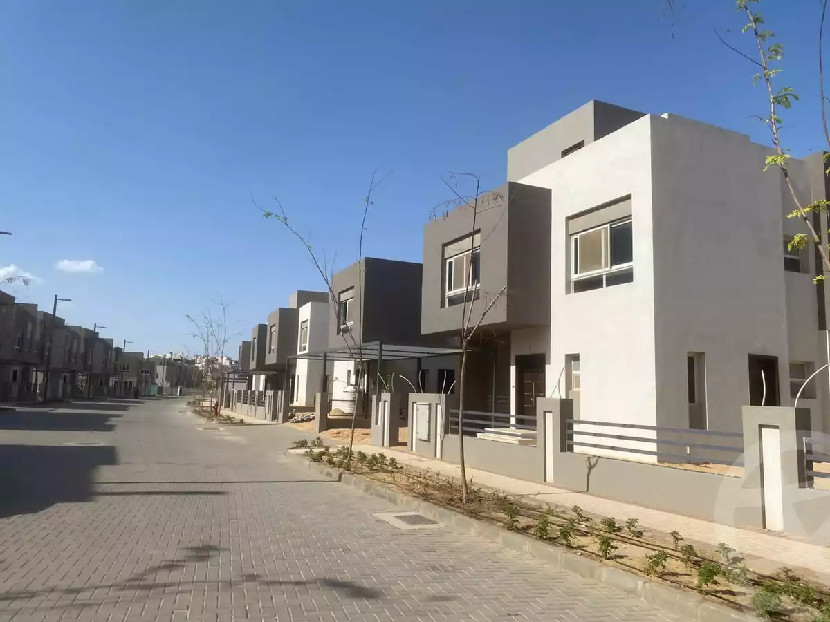https://aqarmap.com.eg/en/listing/4197154-for-sale-cairo-el-sheikh-zayed-city-compounds-in-sheikh-zayed-etapa