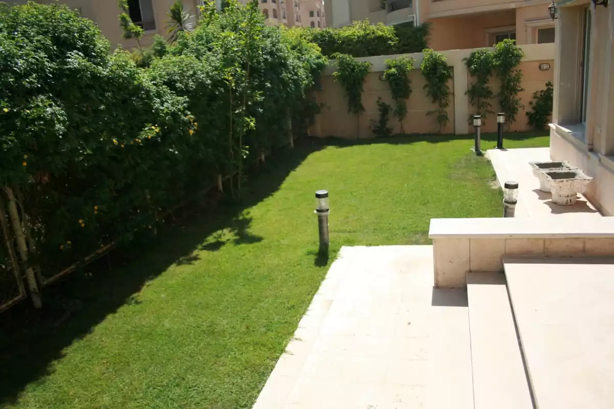 https://aqarmap.com.eg/en/listing/4198000-for-rent-cairo-new-cairo-compounds-flowers-park