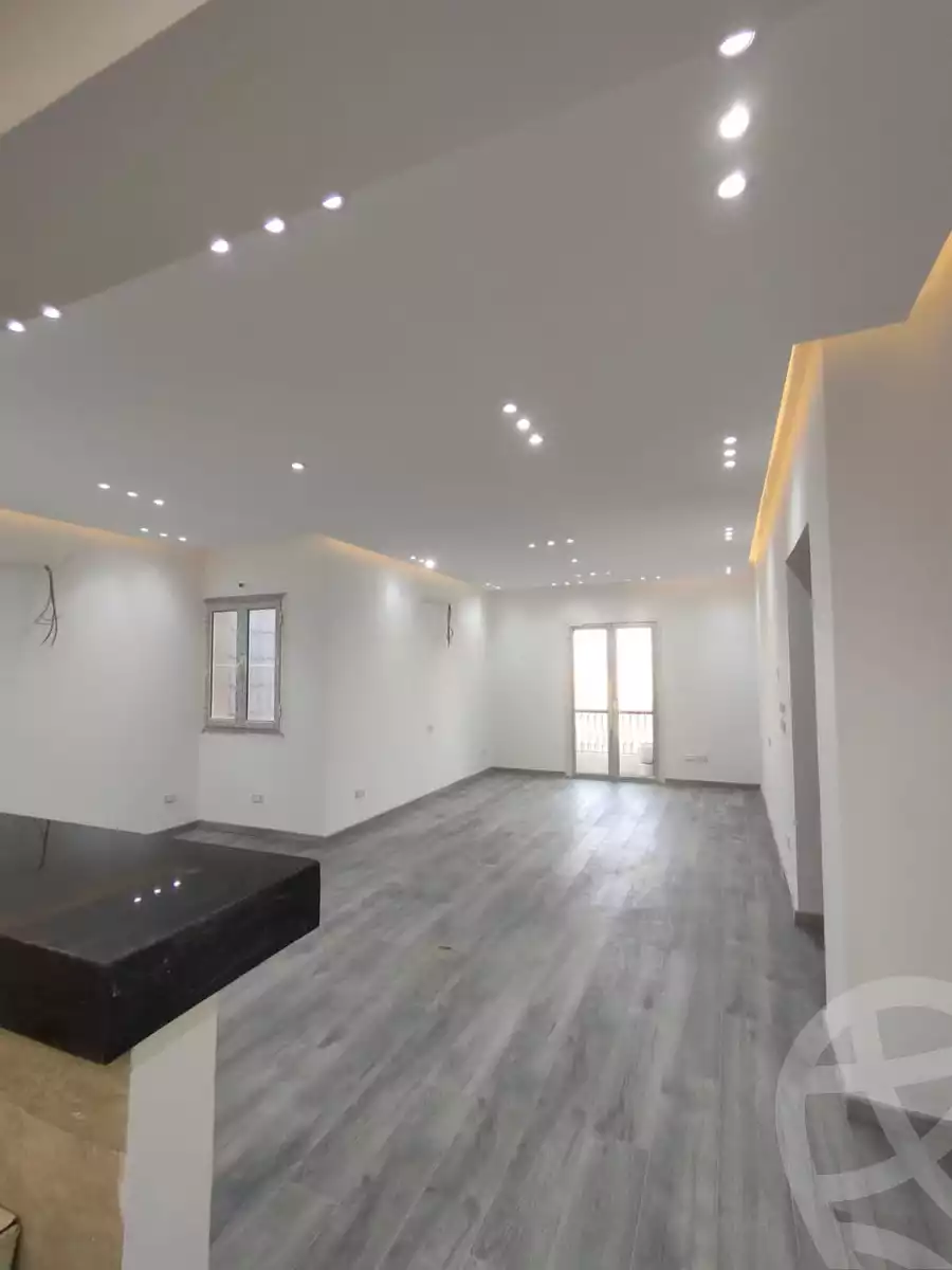 https://aqarmap.com.eg/en/listing/4200199-for-rent-cairo-new-cairo-compounds-mountain-view-hyde-park