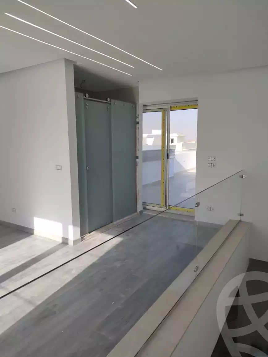 https://aqarmap.com.eg/en/listing/4200199-for-rent-cairo-new-cairo-compounds-mountain-view-hyde-park