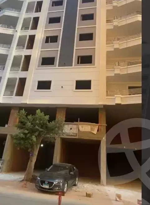 https://aqarmap.com.eg/en/listing/4200578-for-sale-cairo-ljyz-shareaa-morad  charel degol