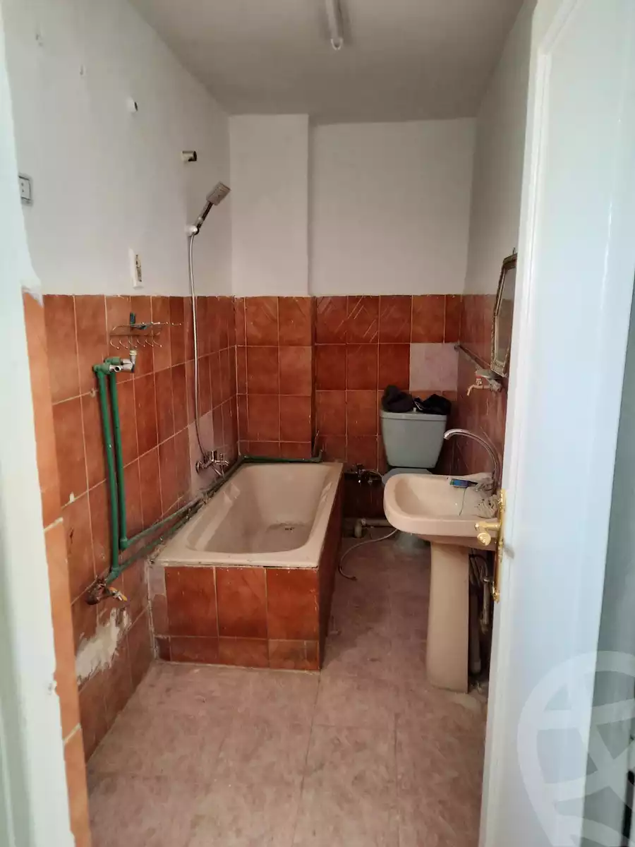 https://aqarmap.com.eg/ar/listing/4205883-for-sale-cairo-el-sayyeda-zeinab-omar-khayrat-st