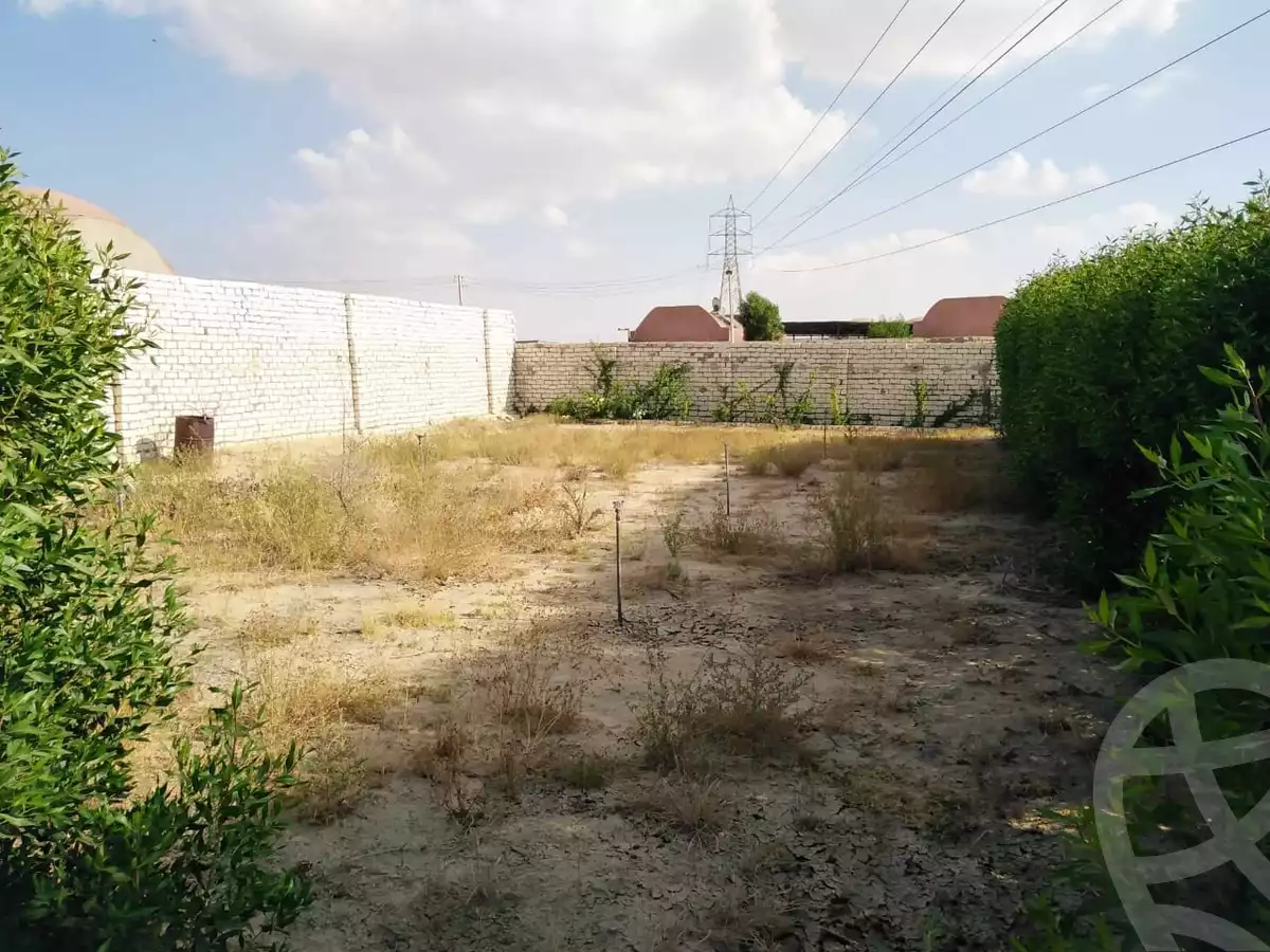 https://aqarmap.com.eg/en/listing/4207554-for-sale-cairo-ismailia-desert-road-golden-park