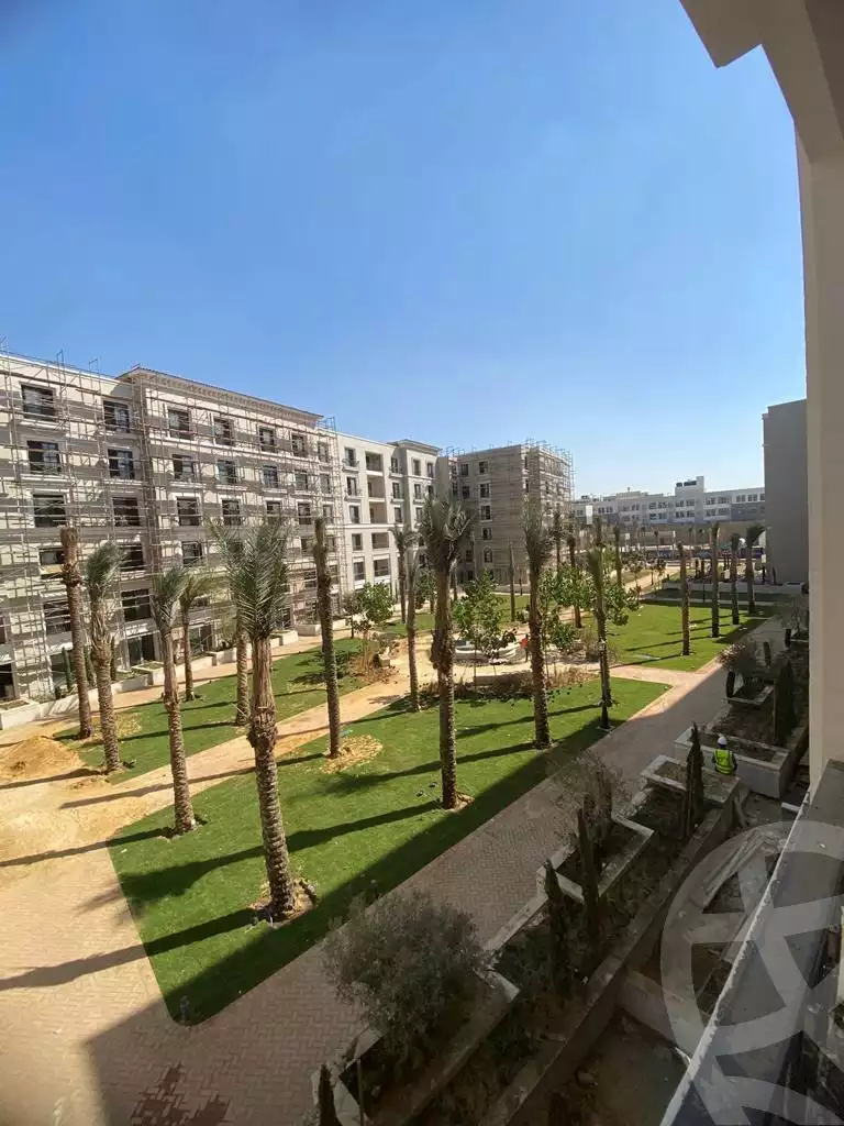 https://aqarmap.com.eg/en/listing/4207525-for-sale-cairo-el-sheikh-zayed-city-compounds-kmbwnd-fyldj-wyst-dr-llttwyr