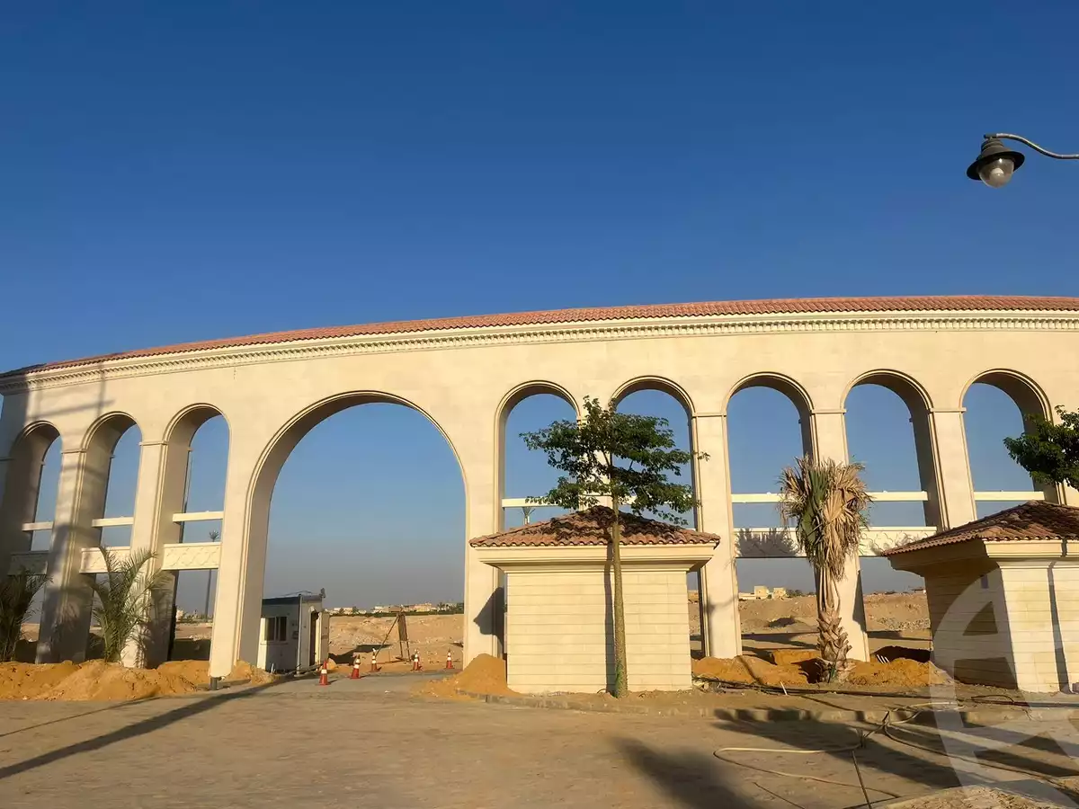 https://aqarmap.com.eg/en/listing/4210086-for-sale-cairo-el-sheikh-zayed-city-compounds-kmbwnd-fyldj-wyst-dr-llttwyr