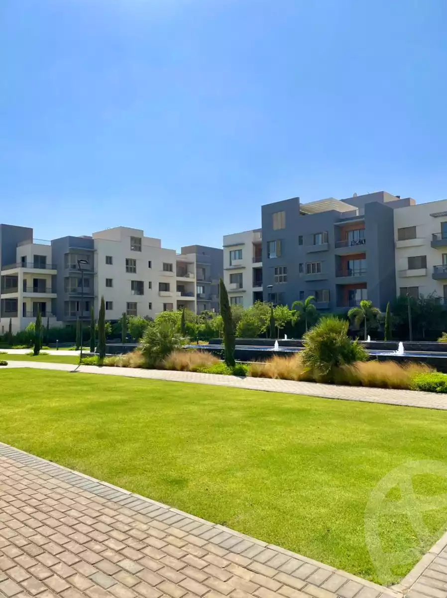 https://aqarmap.com.eg/en/listing/4216860-for-sale-cairo-6th-of-october-compound-aeon