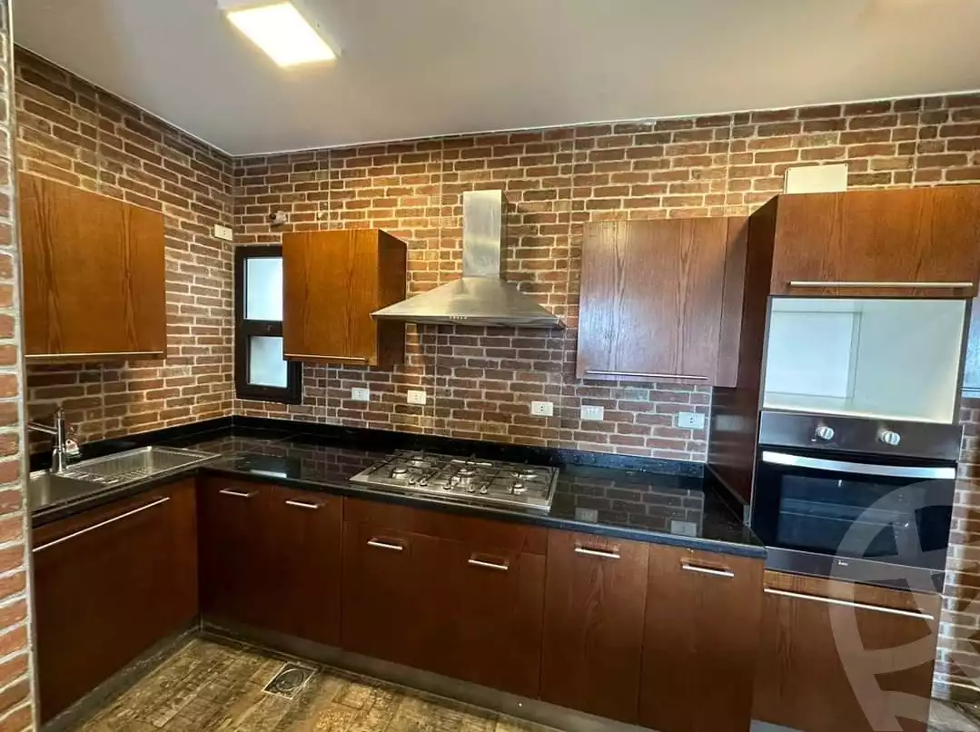 https://aqarmap.com.eg/en/listing/4219206-for-sale-cairo-el-sheikh-zayed-city-compounds-in-sheikh-zayed-the-courtyard