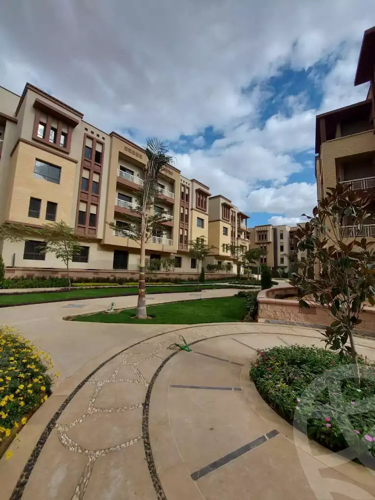 https://aqarmap.com.eg/en/listing/4222784-for-sale-cairo-6th-of-october-compound-green-5