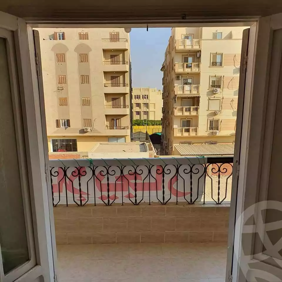 https://aqarmap.com.eg/en/listing/4223080-for-sale-cairo-6th-of-october-compounds-retag-mall