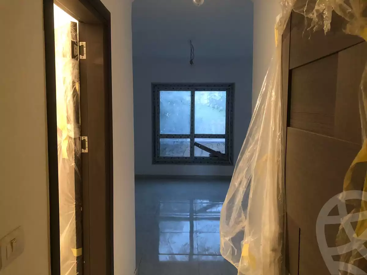 https://aqarmap.com.eg/ar/listing/4224042-for-sale-cairo-el-sheikh-zayed-city-compounds-in-sheikh-zayed-el-khamayel