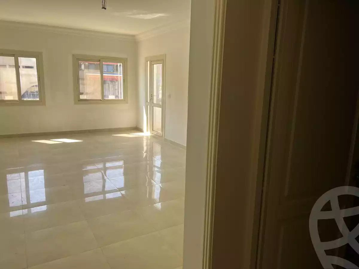 https://aqarmap.com.eg/en/listing/4224907-for-rent-cairo-new-administrative-capital-r3-capital-care-medical-complex