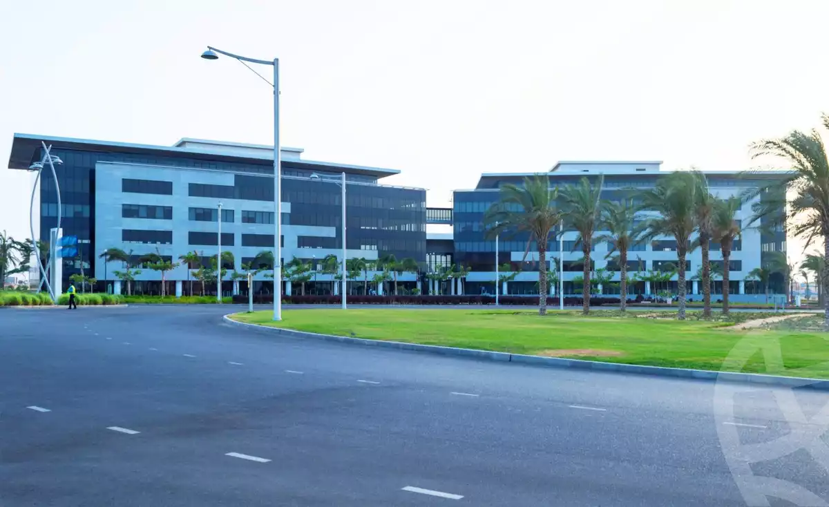 https://aqarmap.com.eg/en/listing/4225548-for-rent-cairo-new-cairo-compounds-dh-bwdywm-cairo-festival-city