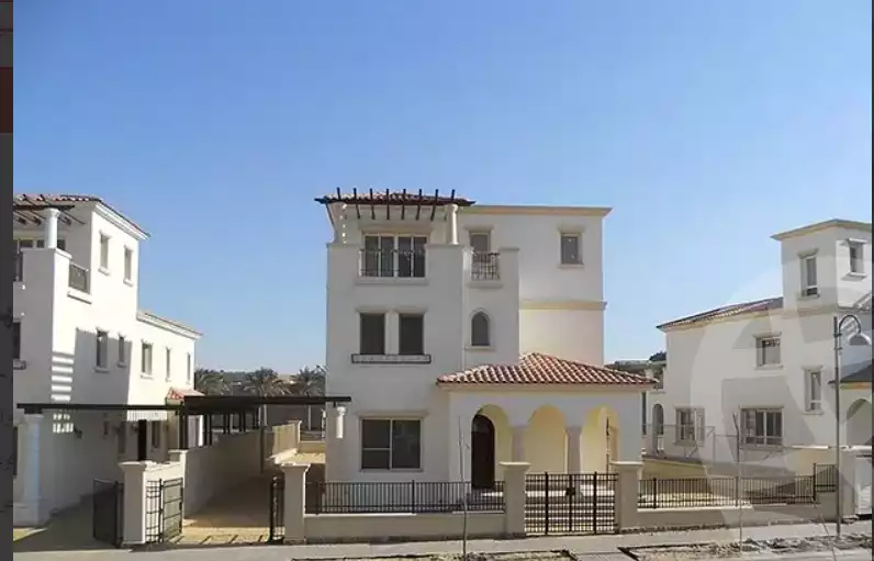 https://aqarmap.com.eg/en/listing/4225767-for-sale-cairo-mokattam-compounds-uptown-cairo