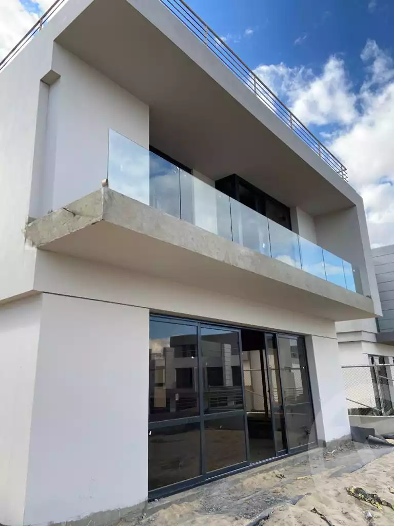 https://aqarmap.com.eg/en/listing/4229498-for-sale-cairo-el-sheikh-zayed-city-compounds-in-sheikh-zayed-el-patio-zahraa