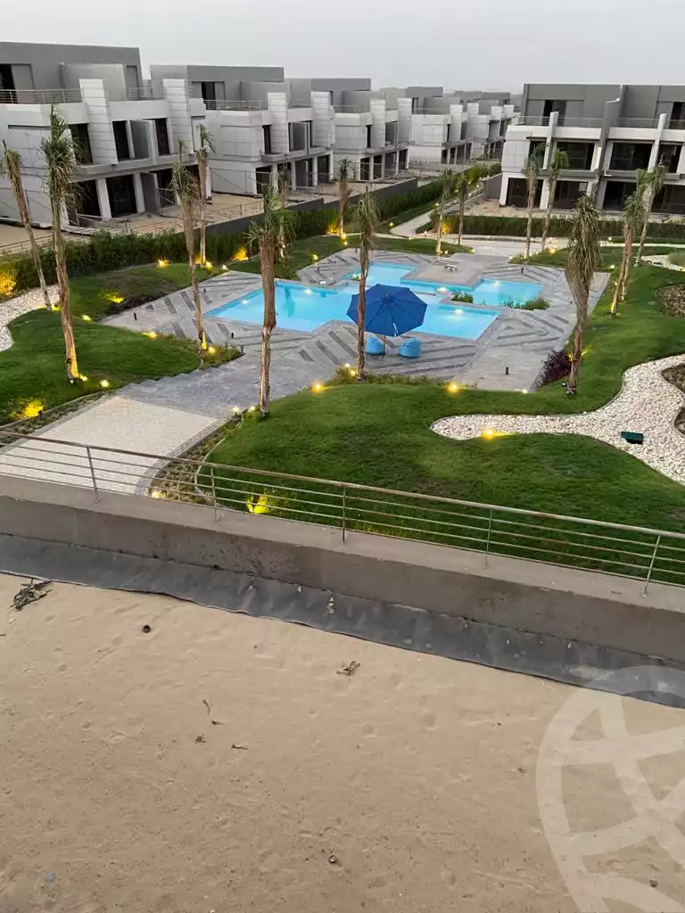 https://aqarmap.com.eg/en/listing/4229498-for-sale-cairo-el-sheikh-zayed-city-compounds-in-sheikh-zayed-el-patio-zahraa