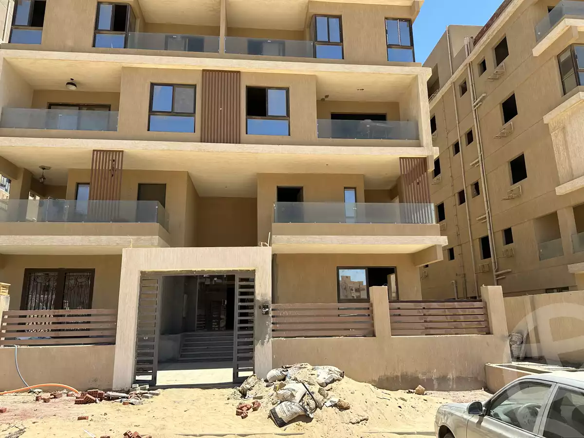https://aqarmap.com.eg/en/listing/4230489-for-sale-cairo-6th-of-october-compounds-fylry