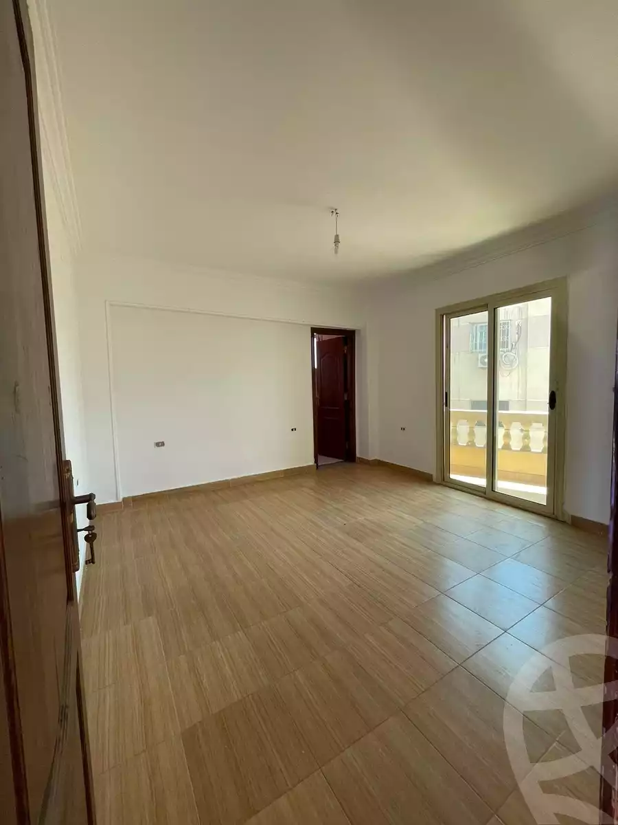 https://aqarmap.com.eg/ar/listing/4232000-for-sale-cairo-el-sheikh-zayed-city-el-hay-elsabeaa-lbstn