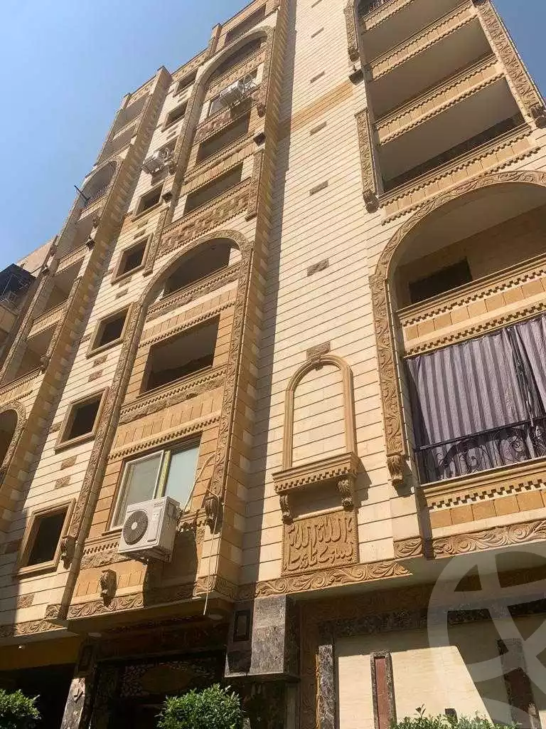 https://aqarmap.com.eg/ar/listing/4234811-for-sale-cairo-manial-kwrnysh-lmnyl