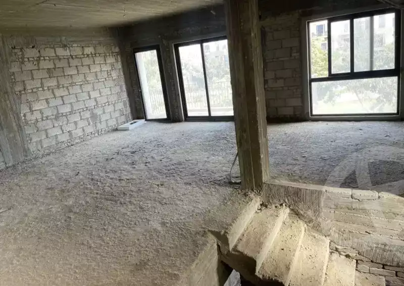 https://aqarmap.com.eg/en/listing/4241989-for-sale-cairo-el-sheikh-zayed-city-compounds-kmbwnd-wyst-twn-swdyk