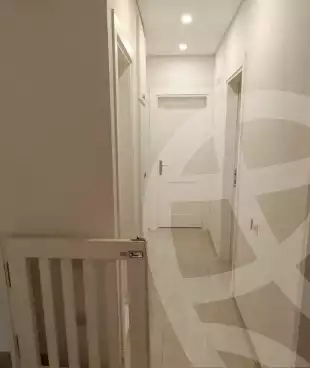 https://aqarmap.com.eg/en/listing/4245484-for-rent-cairo-el-sheikh-zayed-city-compounds-kmbwnd-wyst-twn-swdyk