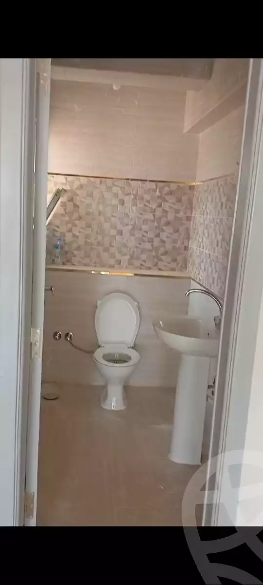 https://aqarmap.com.eg/ar/listing/4246010-for-rent-cairo-6th-of-october-compound-garden-hills