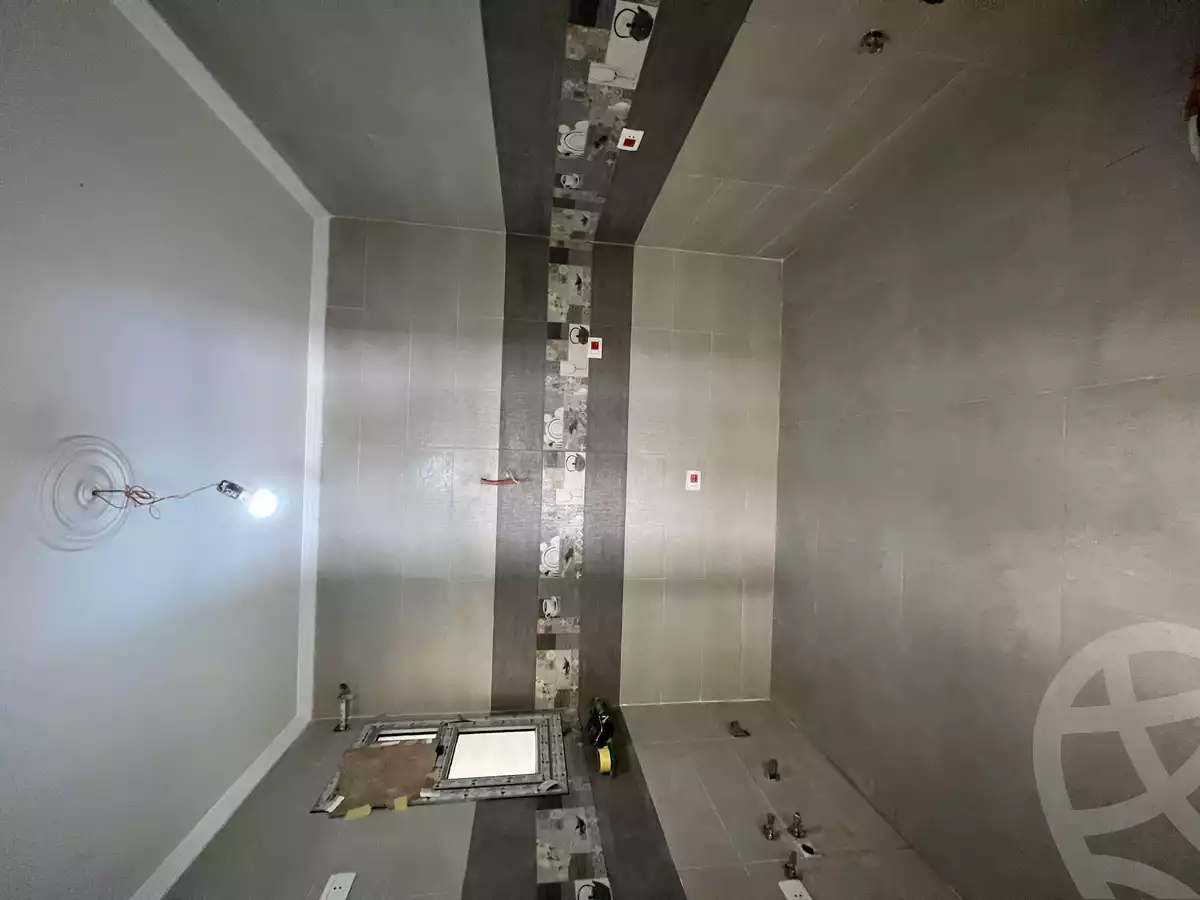 https://aqarmap.com.eg/ar/listing/4258823-for-rent-cairo-new-cairo-compounds-rock-vera