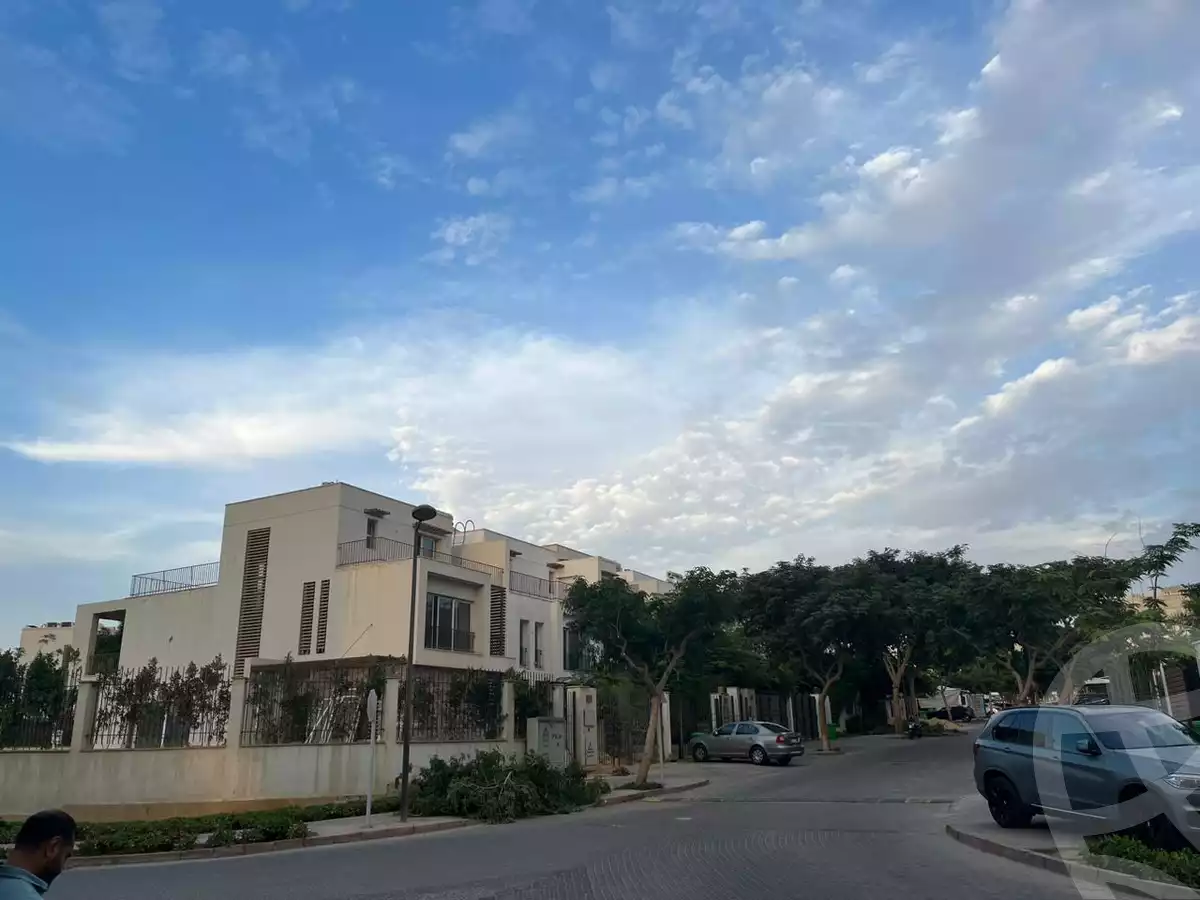 https://aqarmap.com.eg/ar/listing/4266068-for-sale-cairo-el-sheikh-zayed-city-compounds-in-sheikh-zayed-beverly-hills