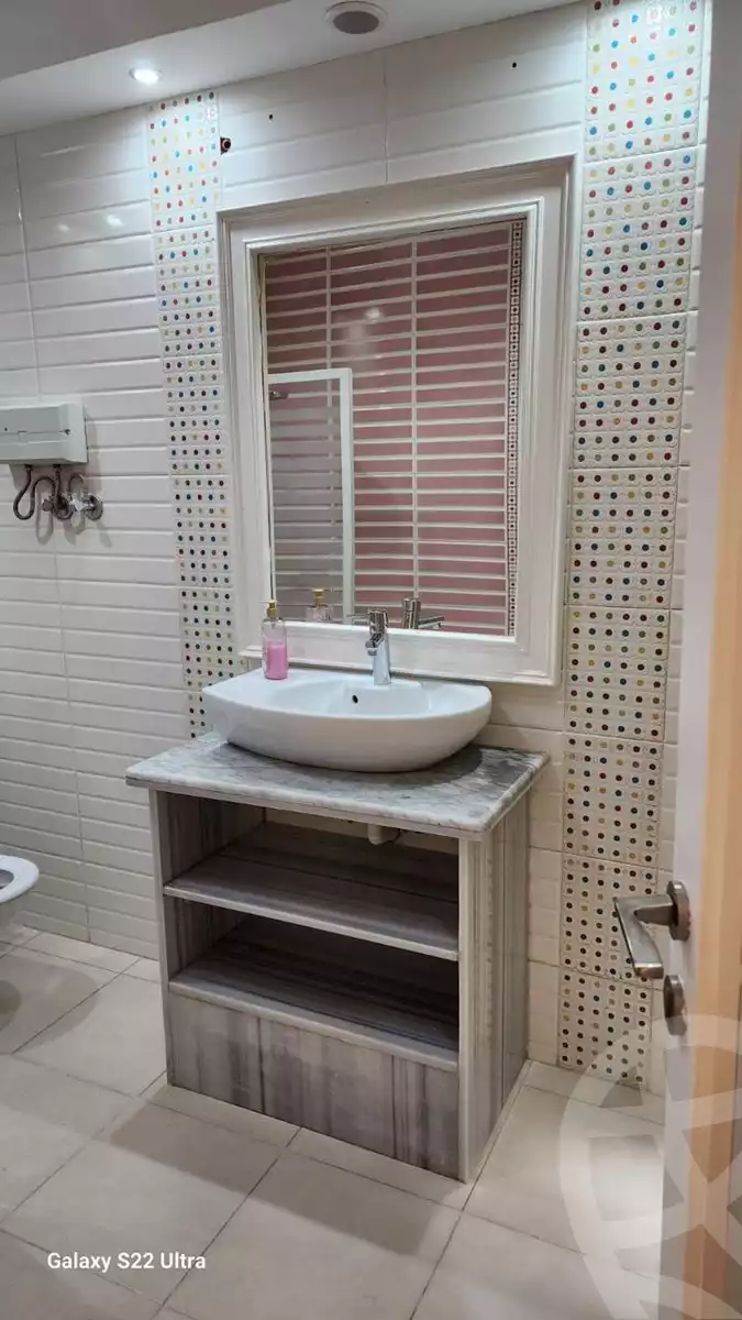 https://aqarmap.com.eg/ar/listing/4266969-for-rent-cairo-new-cairo-compounds-mountain-view-executive-residence