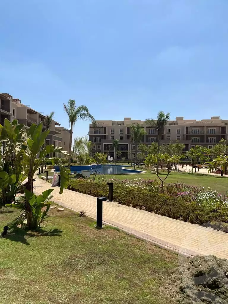 https://aqarmap.com.eg/ar/listing/4271922-for-sale-cairo-6th-of-october-compound-october-plaza