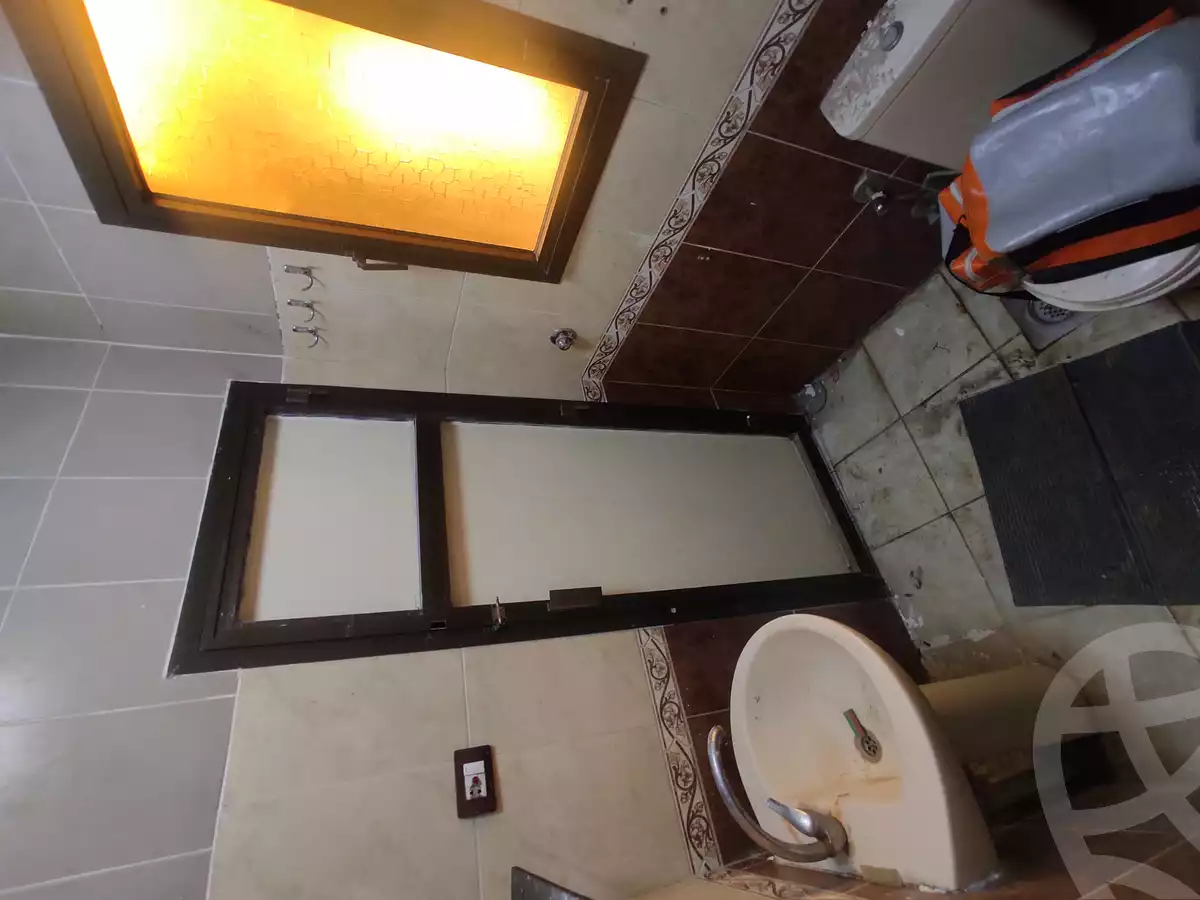 https://aqarmap.com.eg/en/listing/4275064-for-rent-alexandria-moharram-bey-moharram-bek-st