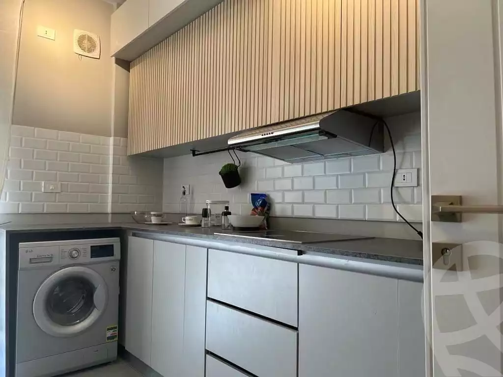 https://aqarmap.com.eg/en/listing/4275843-for-sale-cairo-el-sheikh-zayed-city-compounds-kmbwnd-fyldj-wyst-dr-llttwyr