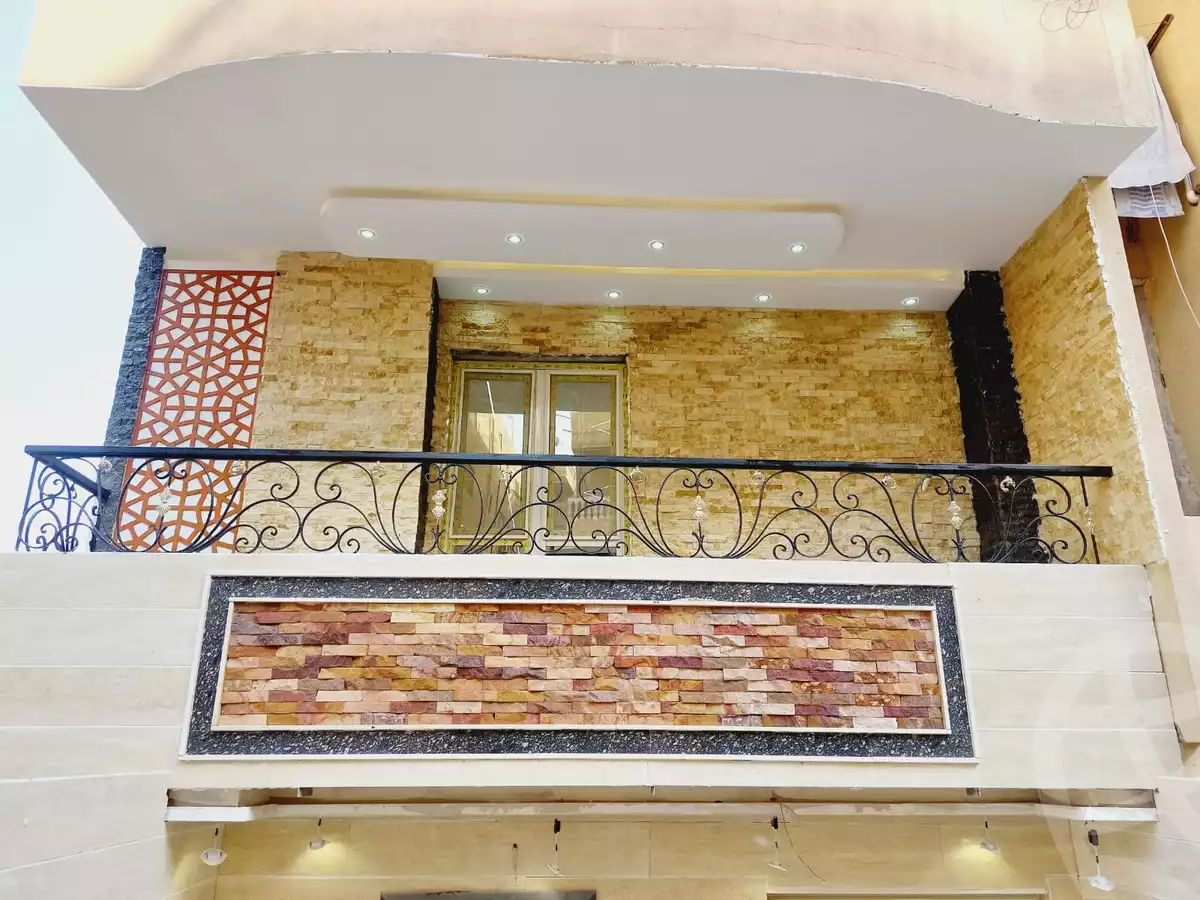 https://aqarmap.com.eg/en/listing/4277548-for-sale-cairo-cairo-hdyq-lhrm-lmntqh