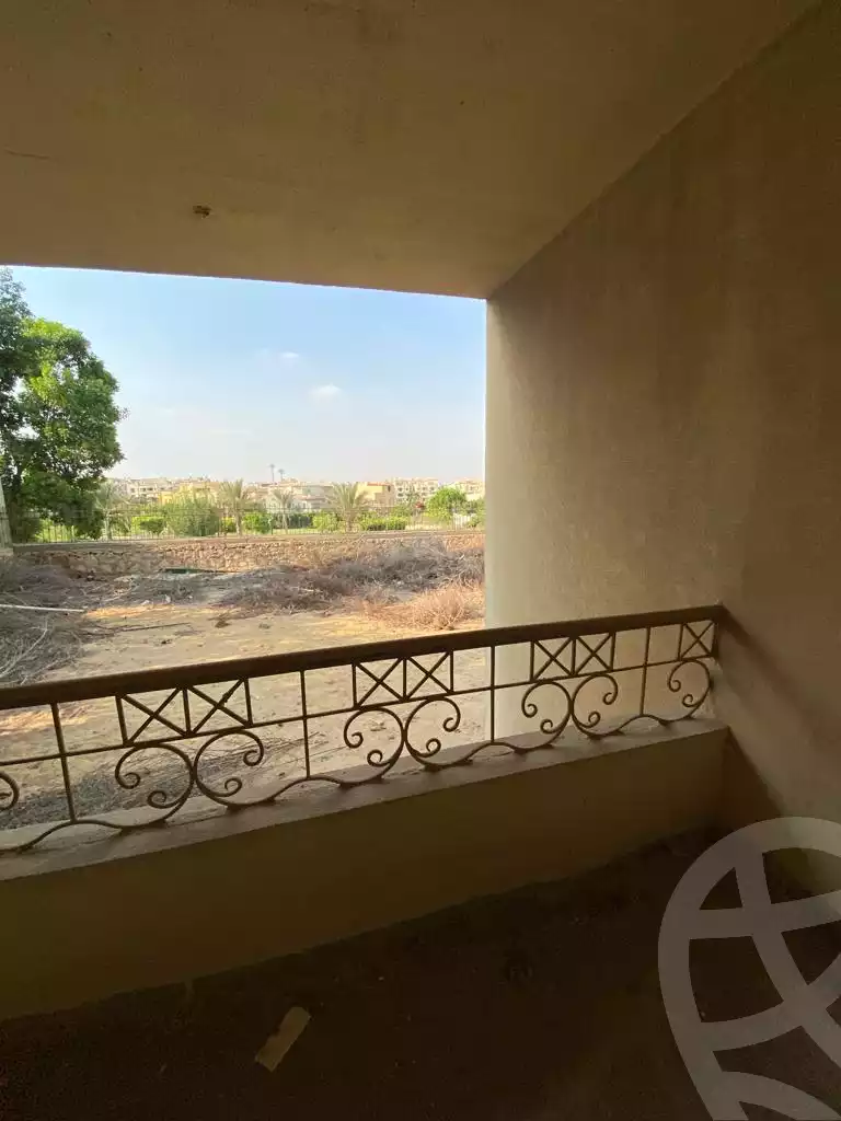 https://aqarmap.com.eg/en/listing/4281005-for-sale-cairo-new-cairo-compounds-zizinia-city