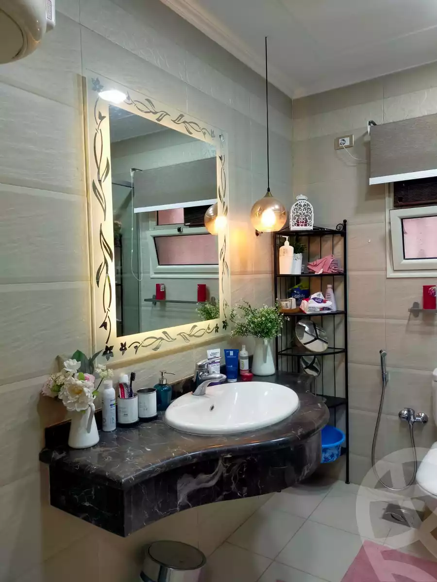 https://aqarmap.com.eg/en/listing/4282472-for-sale-cairo-el-sheikh-zayed-city-compounds-greens