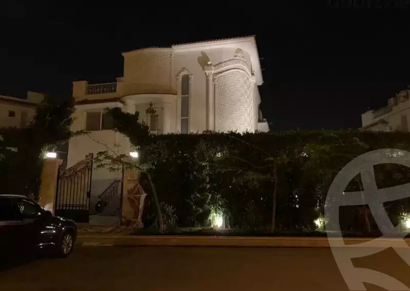 https://aqarmap.com.eg/ar/listing/4288879-for-sale-cairo-el-sheikh-zayed-city-compounds-in-sheikh-zayed-royal-city