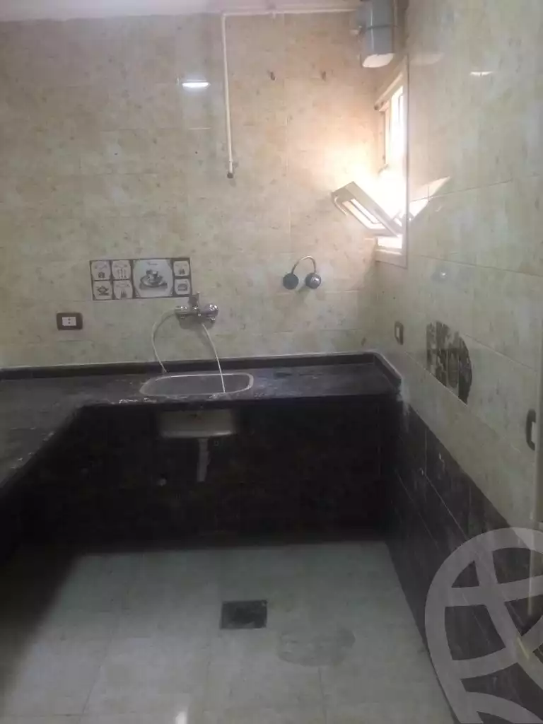 https://aqarmap.com.eg/en/listing/4291361-for-rent-alexandria-moharram-bey-kanal-al-mahmoudeya-al-bahri-st